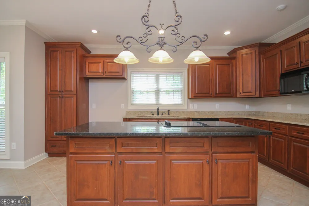 213 Sabre DR Bonaire, GA 31005