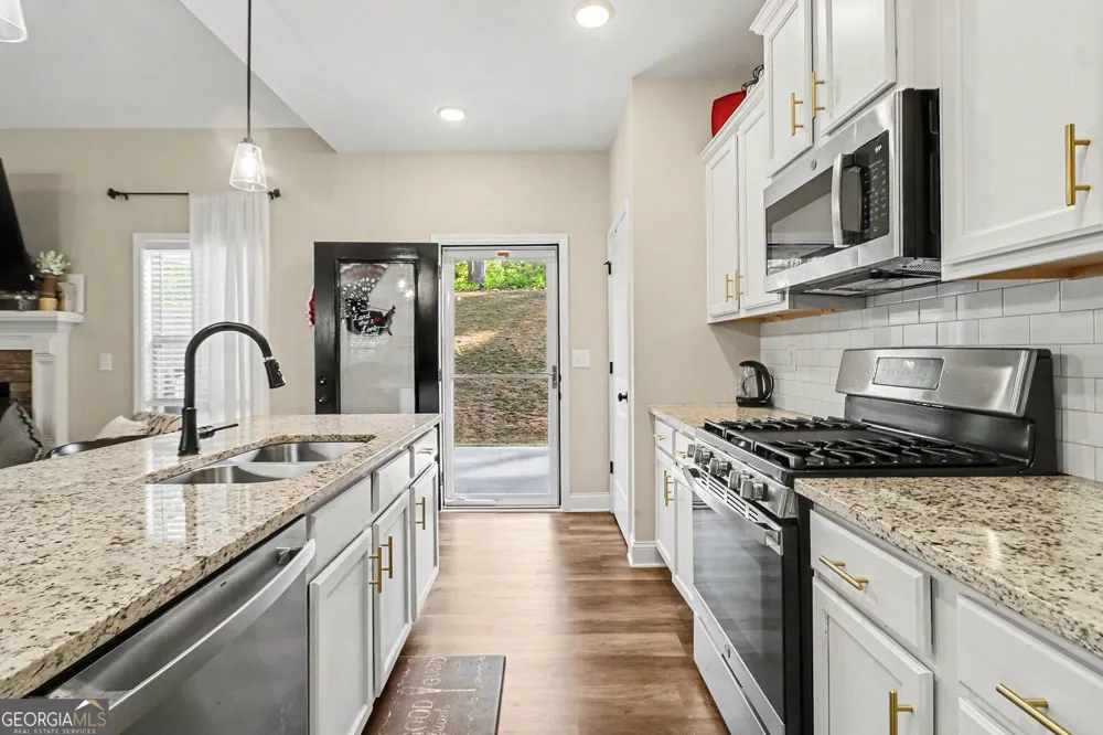 5955 Crowley DR Douglasville, GA 30135