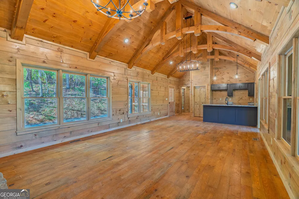 85 Moreland TRL Cherry Log, GA 30522