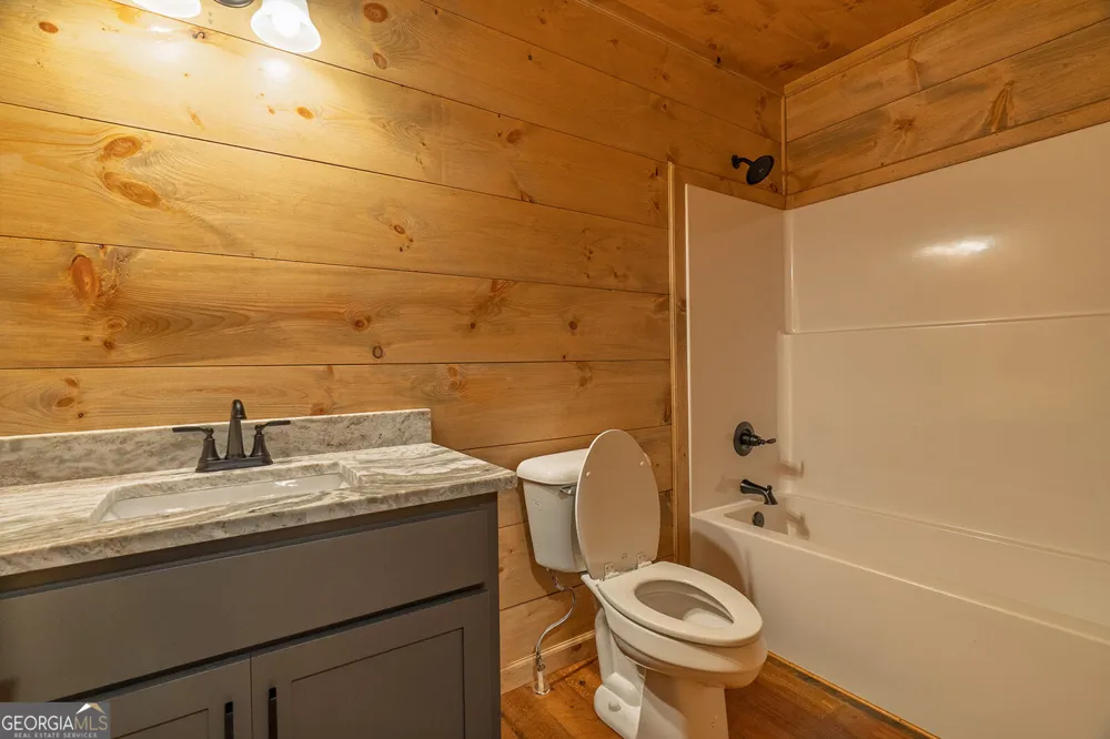 85 Moreland TRL Cherry Log, GA 30522