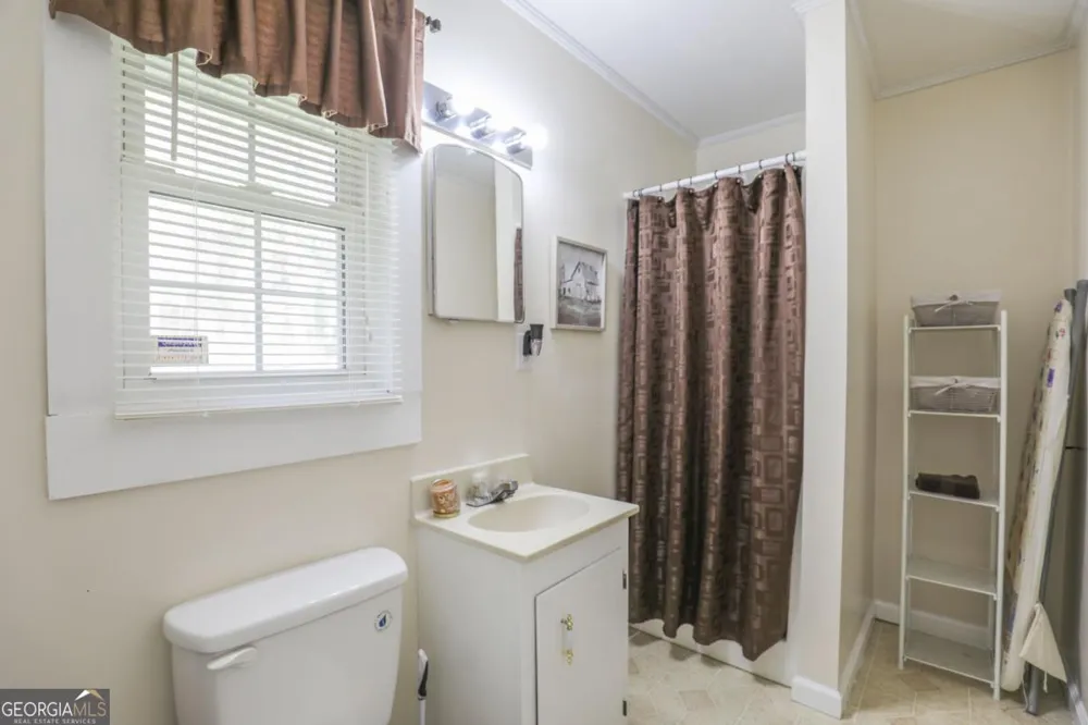 126 Brookwood DR Irwinton, GA 31042