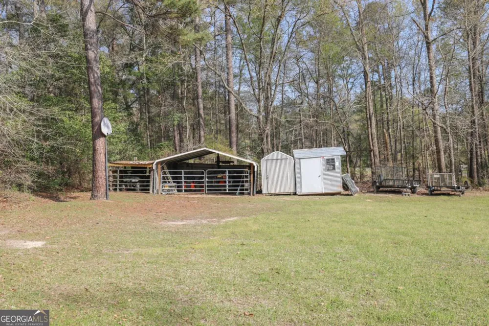 126 Brookwood DR Irwinton, GA 31042