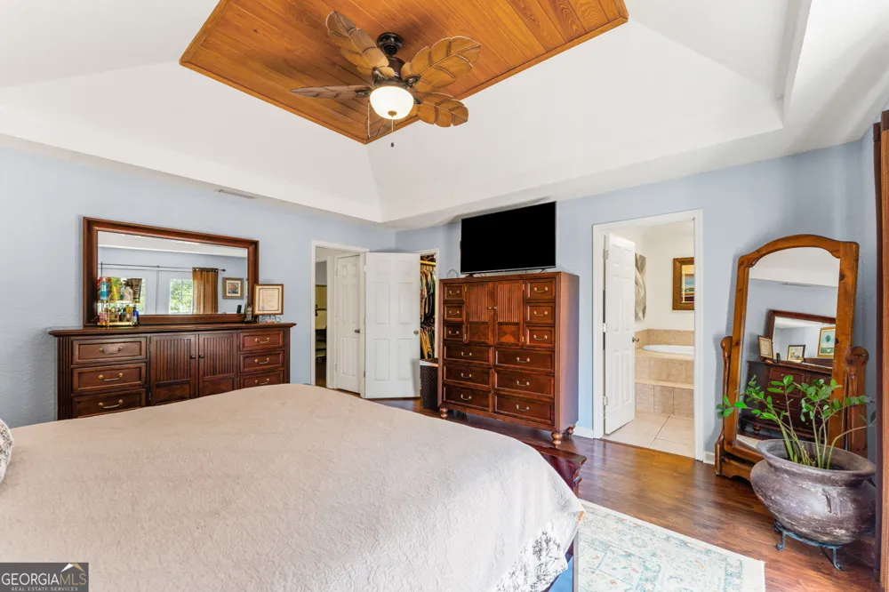 323 St Marys River Bluff RD St. George, GA 31562