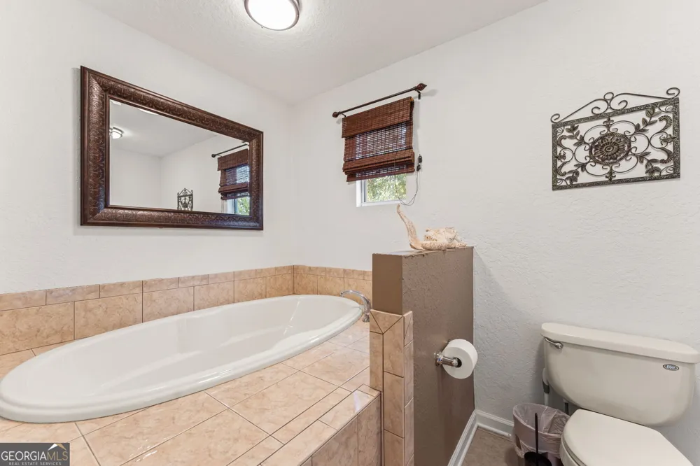 323 St Marys River Bluff RD St. George, GA 31562