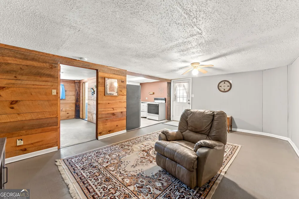 323 St Marys River Bluff RD St. George, GA 31562