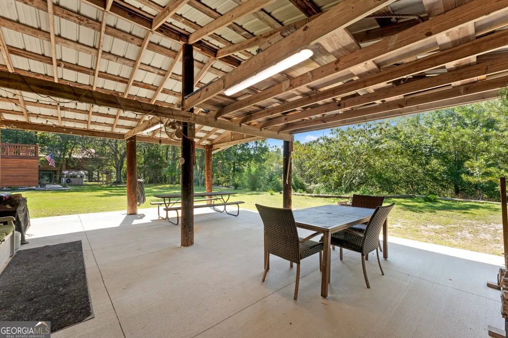 323 St Marys River Bluff RD St. George, GA 31562
