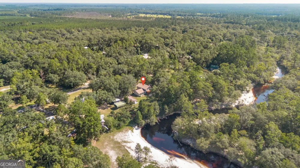 323 St Marys River Bluff RD St. George, GA 31562