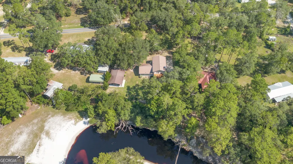 323 St Marys River Bluff RD St. George, GA 31562