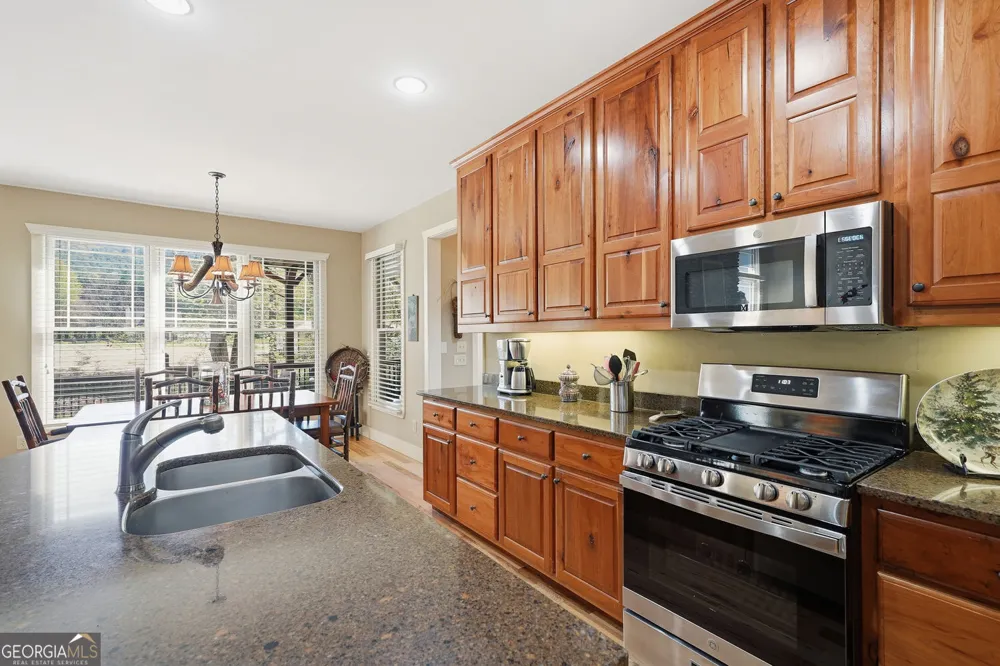 2171 Big Pine DR Hiawassee, GA 30546