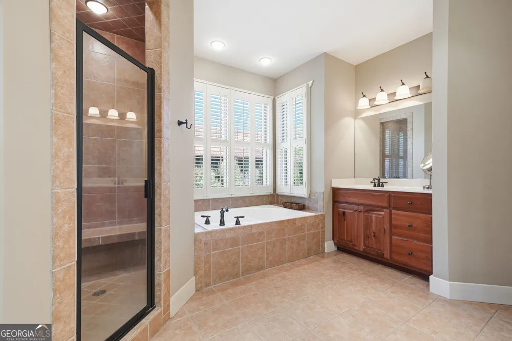 2171 Big Pine DR Hiawassee, GA 30546