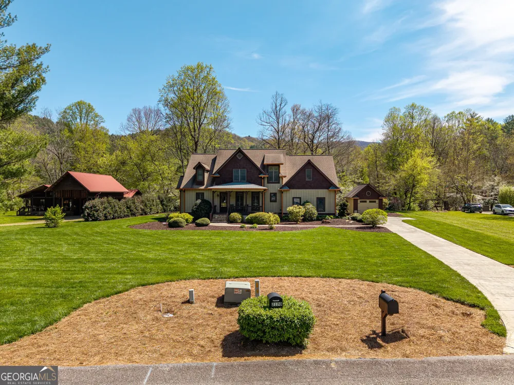 2171 Big Pine DR Hiawassee, GA 30546