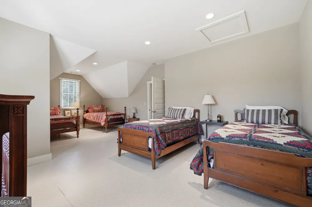2171 Big Pine DR Hiawassee, GA 30546