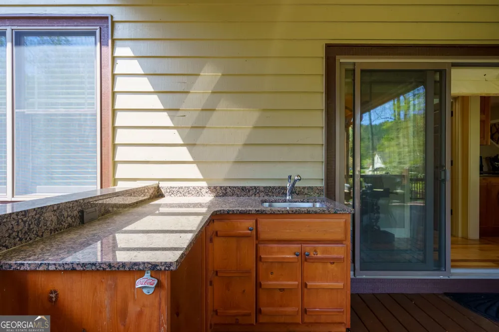 2171 Big Pine DR Hiawassee, GA 30546