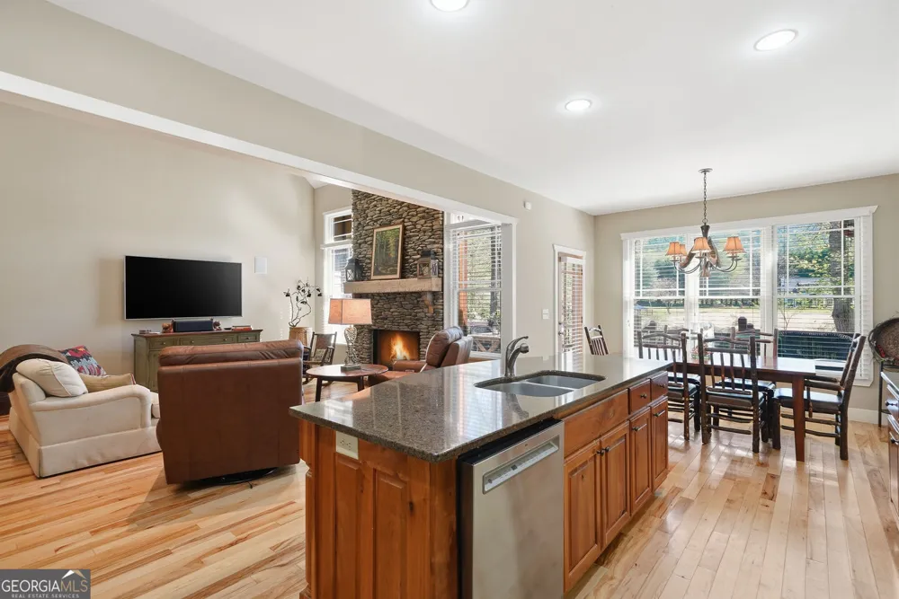 2171 Big Pine DR Hiawassee, GA 30546
