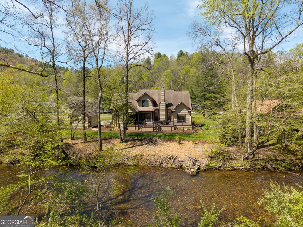 2171 Big Pine DR Hiawassee, GA 30546