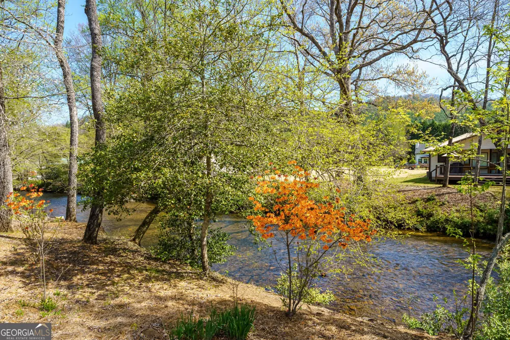 2171 Big Pine DR Hiawassee, GA 30546