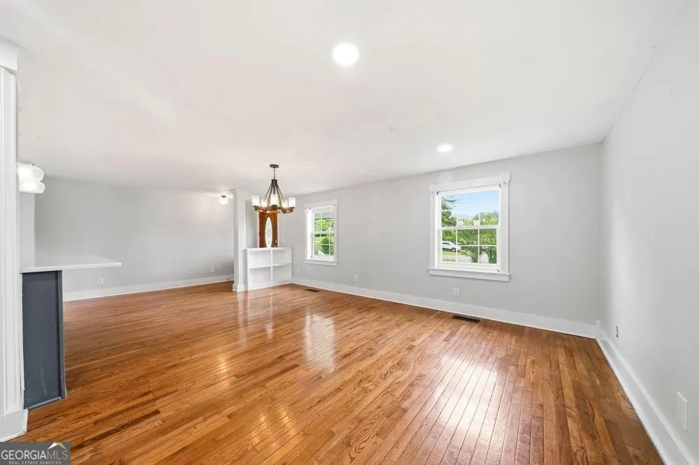 483 Allgood RD Flintstone, GA 30725
