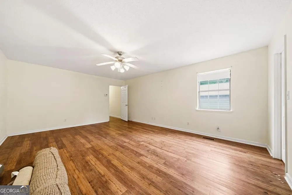 483 Allgood RD Flintstone, GA 30725