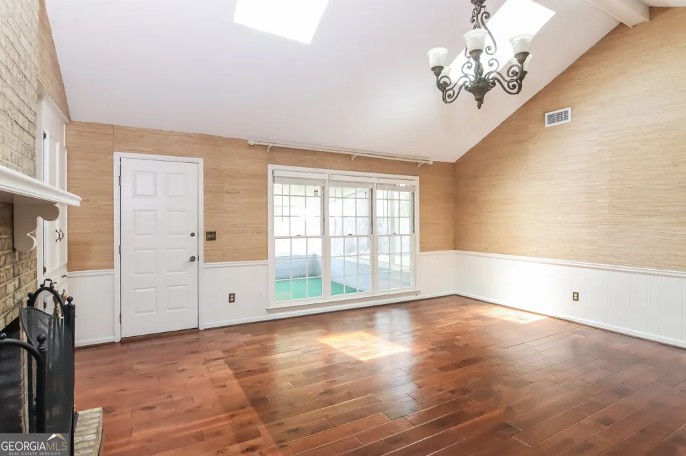 4303 Castlewood PKWY Columbus, GA 31907