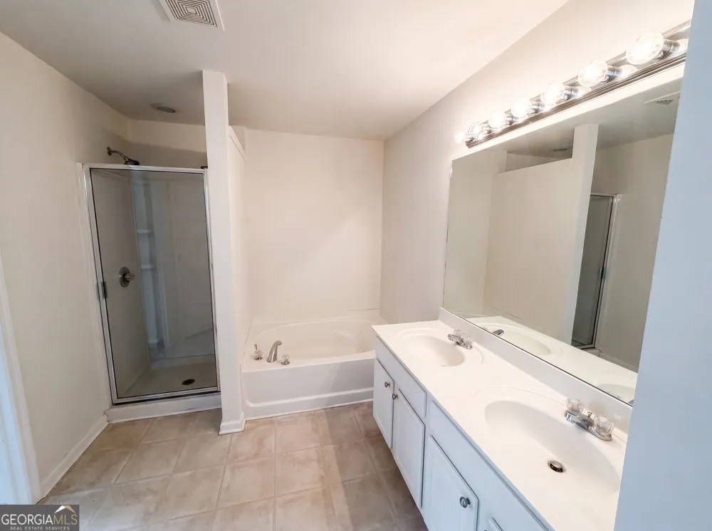 4660 Creekside Villas WAY SE Smyrna, GA 30082