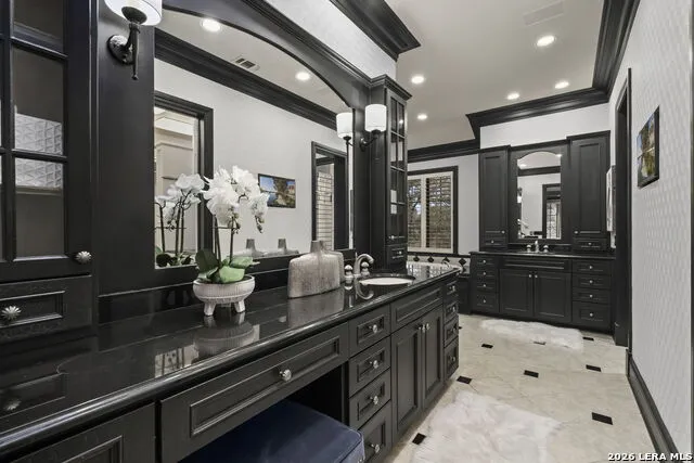 829 Contour Drive San Antonio, TX 78212