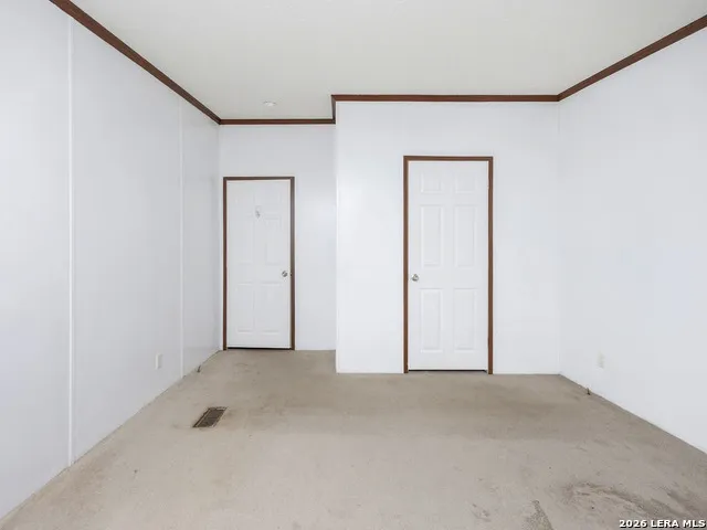 135 Savannah Ridge Von Ormy, TX 78073