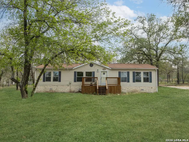 135 Savannah Ridge Von Ormy, TX 78073