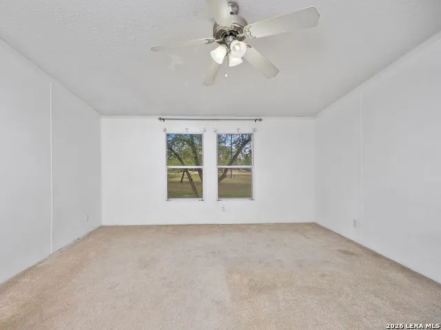 135 Savannah Ridge Von Ormy, TX 78073