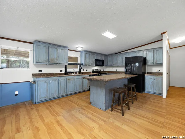 135 Savannah Ridge Von Ormy, TX 78073