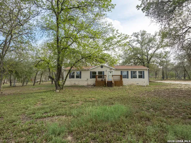 135 Savannah Ridge Von Ormy, TX 78073