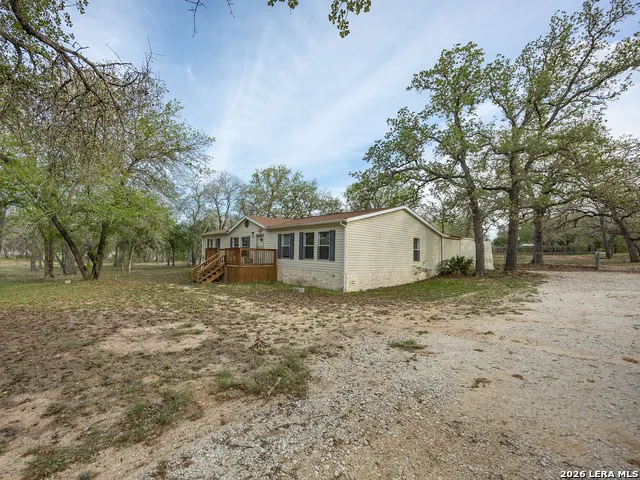 135 Savannah Ridge Von Ormy, TX 78073