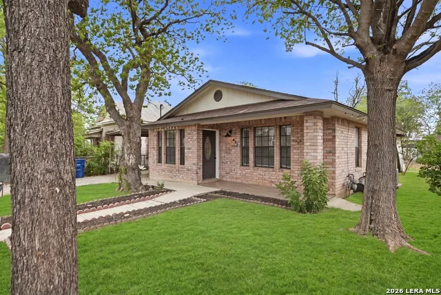 425 Sandmeyer st San Antonio, TX 78208