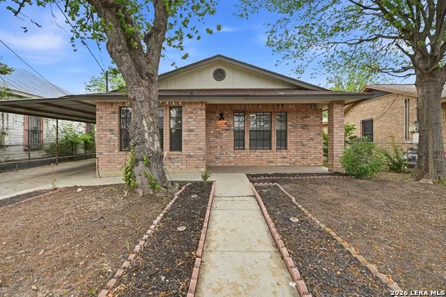 425 Sandmeyer st San Antonio, TX 78208