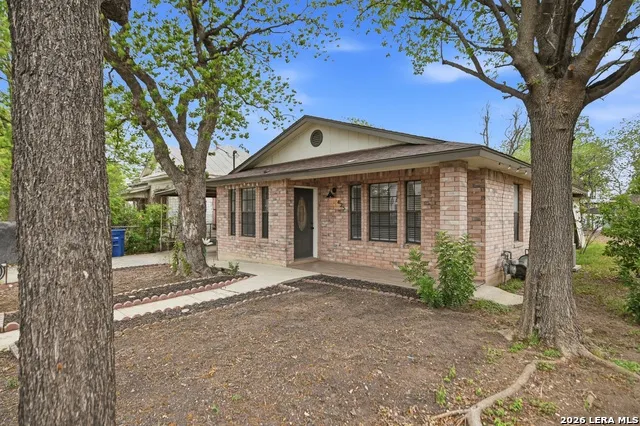 425 Sandmeyer st San Antonio, TX 78208