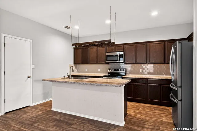 4619 HEATHERS CROSS St Hedwig, TX 78152