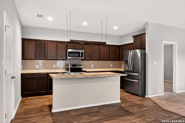 4619 HEATHERS CROSS St Hedwig, TX 78152