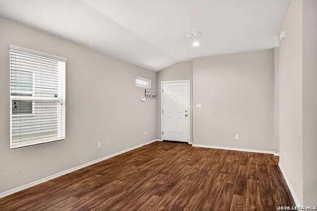 4619 HEATHERS CROSS St Hedwig, TX 78152