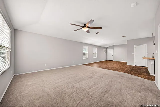 4619 HEATHERS CROSS St Hedwig, TX 78152