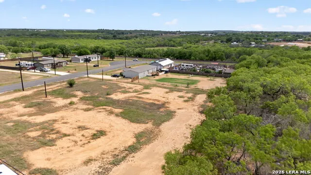 16131 VAQUERO DR Atascosa, TX 78002