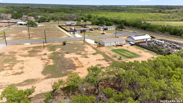 16131 VAQUERO DR Atascosa, TX 78002