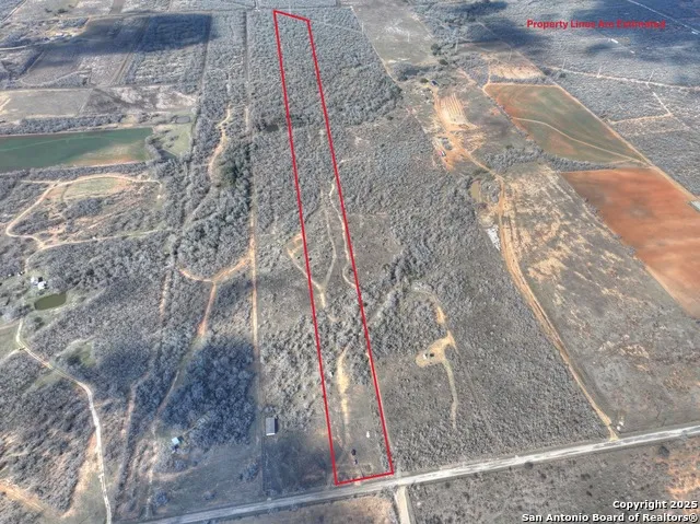 6093 Leal Pleasanton, TX 78064
