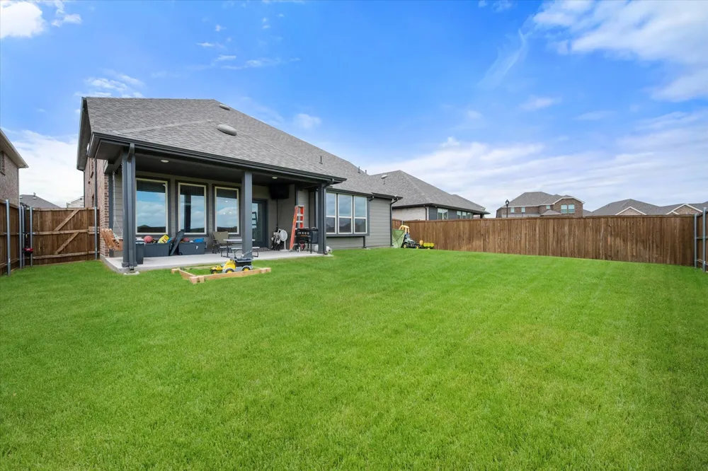 2325 Volans Drive Haslet, TX 76052