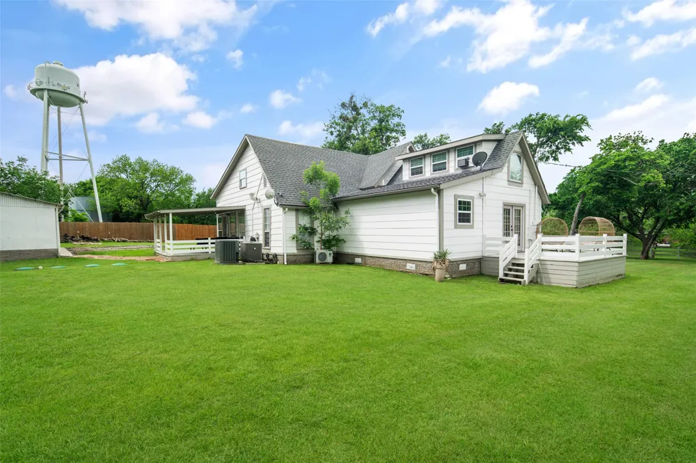313 Chicken Street Weston, TX 75009