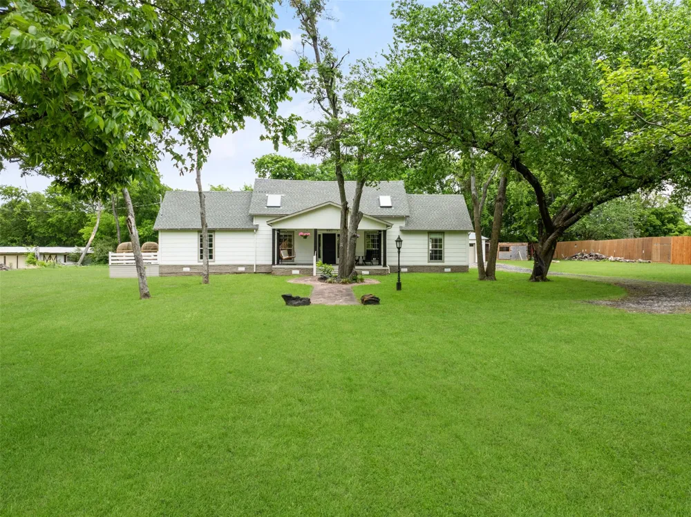 313 Chicken Street Weston, TX 75009