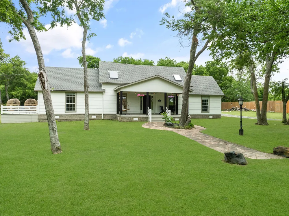 313 Chicken Street Weston, TX 75009