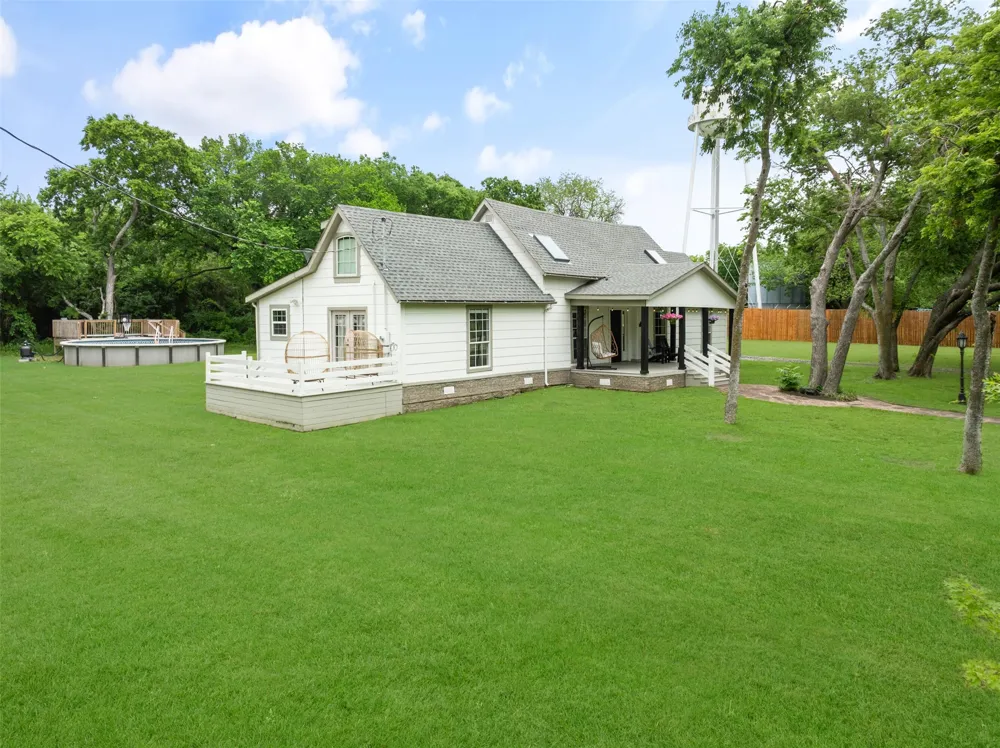313 Chicken Street Weston, TX 75009