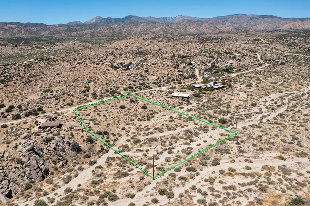 108 Riverside Drive Pioneertown, CA 92268