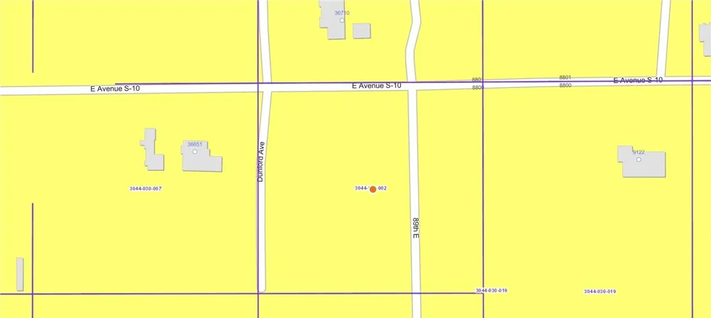 89 Dunford Littlerock, CA 93543