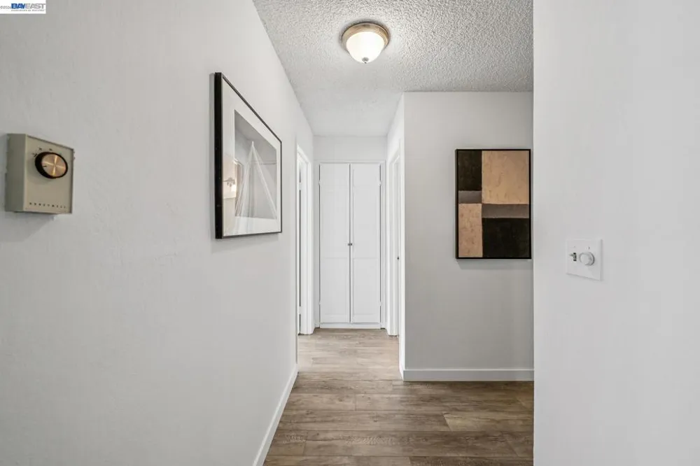 1327 Webster St #B106 Alameda, CA 94501
