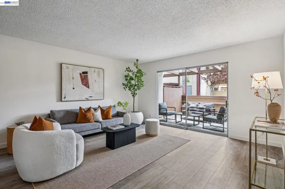 1327 Webster St #B106 Alameda, CA 94501